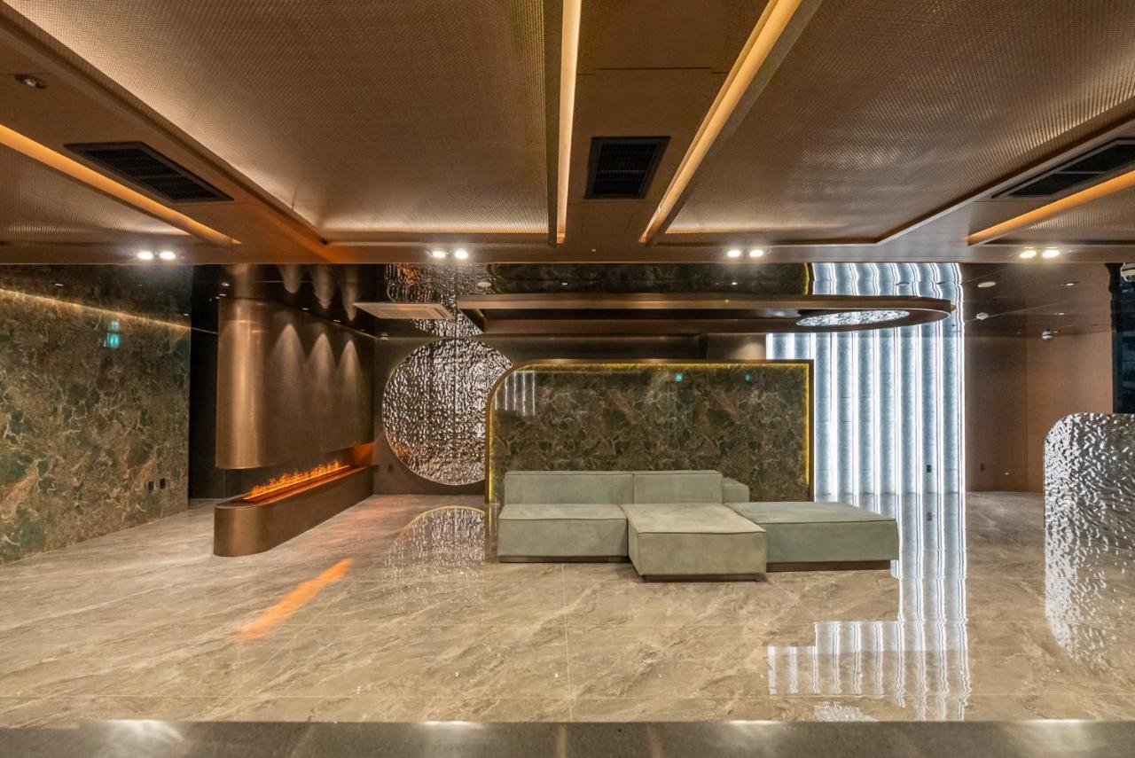 แอมเบอร์ โฮเต็ล เซ็นทรัล Hotel เมืองเชจู ภายนอก รูปภาพ