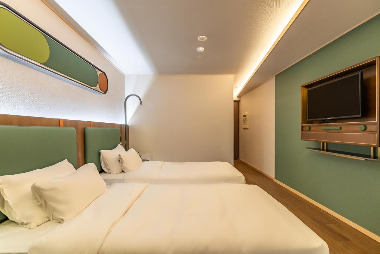 แอมเบอร์ โฮเต็ล เซ็นทรัล Hotel เมืองเชจู ภายนอก รูปภาพ