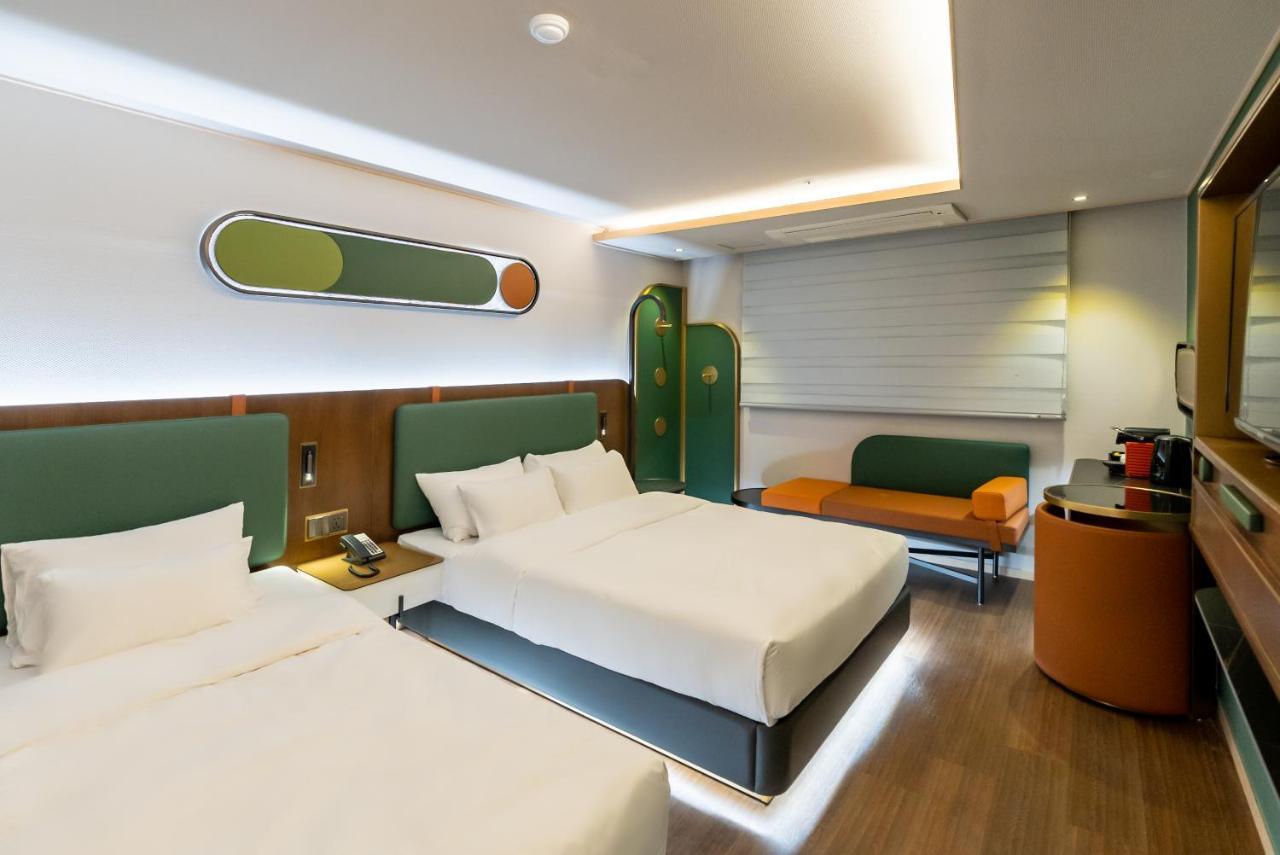 แอมเบอร์ โฮเต็ล เซ็นทรัล Hotel เมืองเชจู ภายนอก รูปภาพ