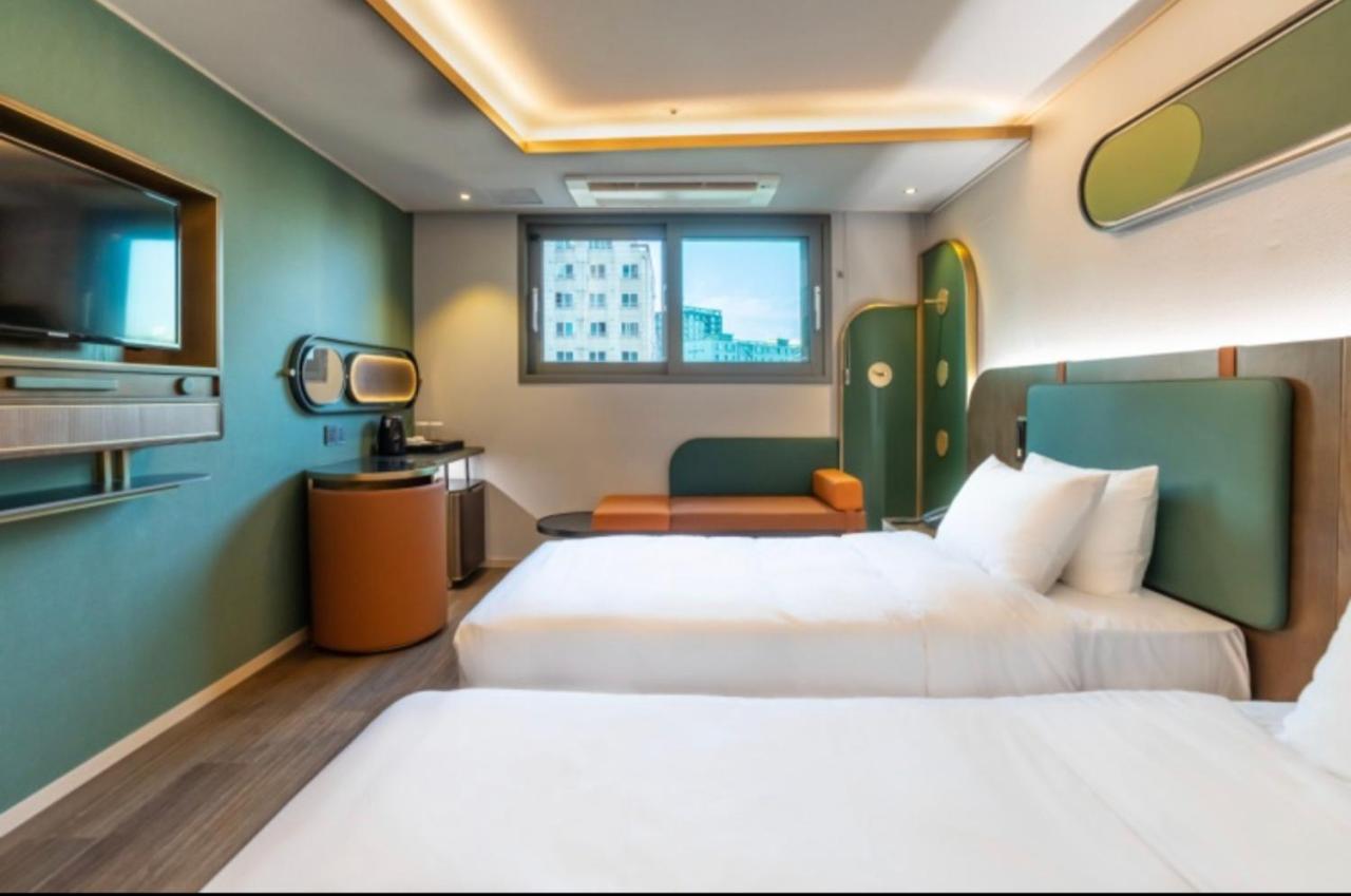 แอมเบอร์ โฮเต็ล เซ็นทรัล Hotel เมืองเชจู ภายนอก รูปภาพ